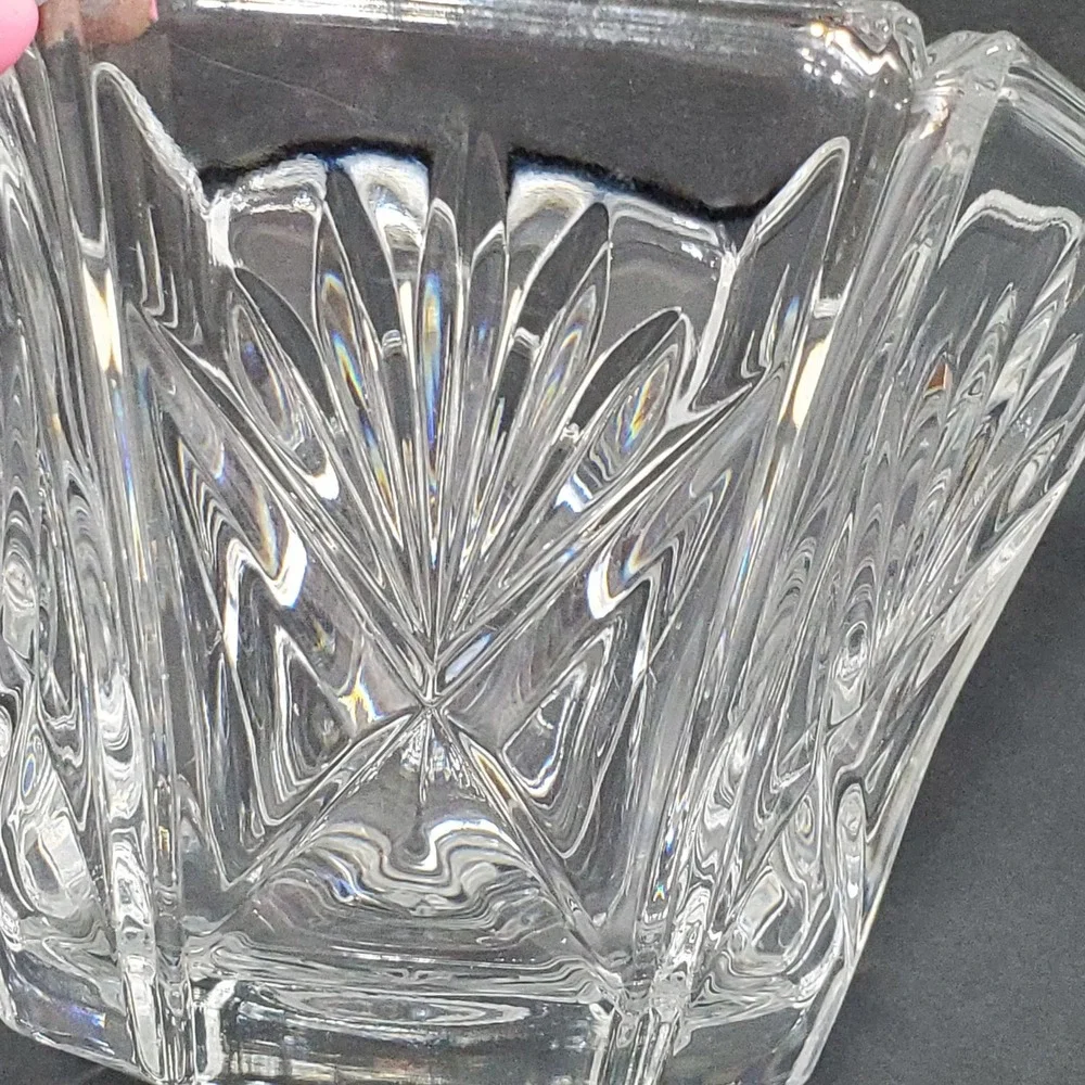 Unbranded 24% Lead Crystal‎ Bowl  6in Clear Hexagonal Cut Glass Trinket USA